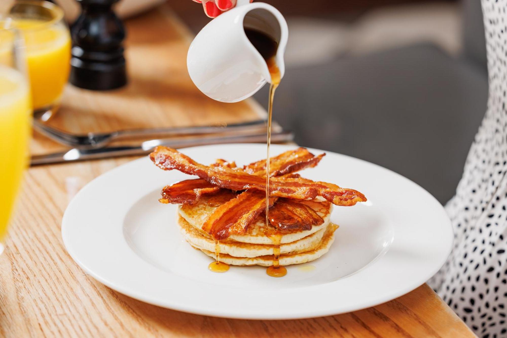 Bear And Ragged Staff 호텔 Cumnor 외부 사진
