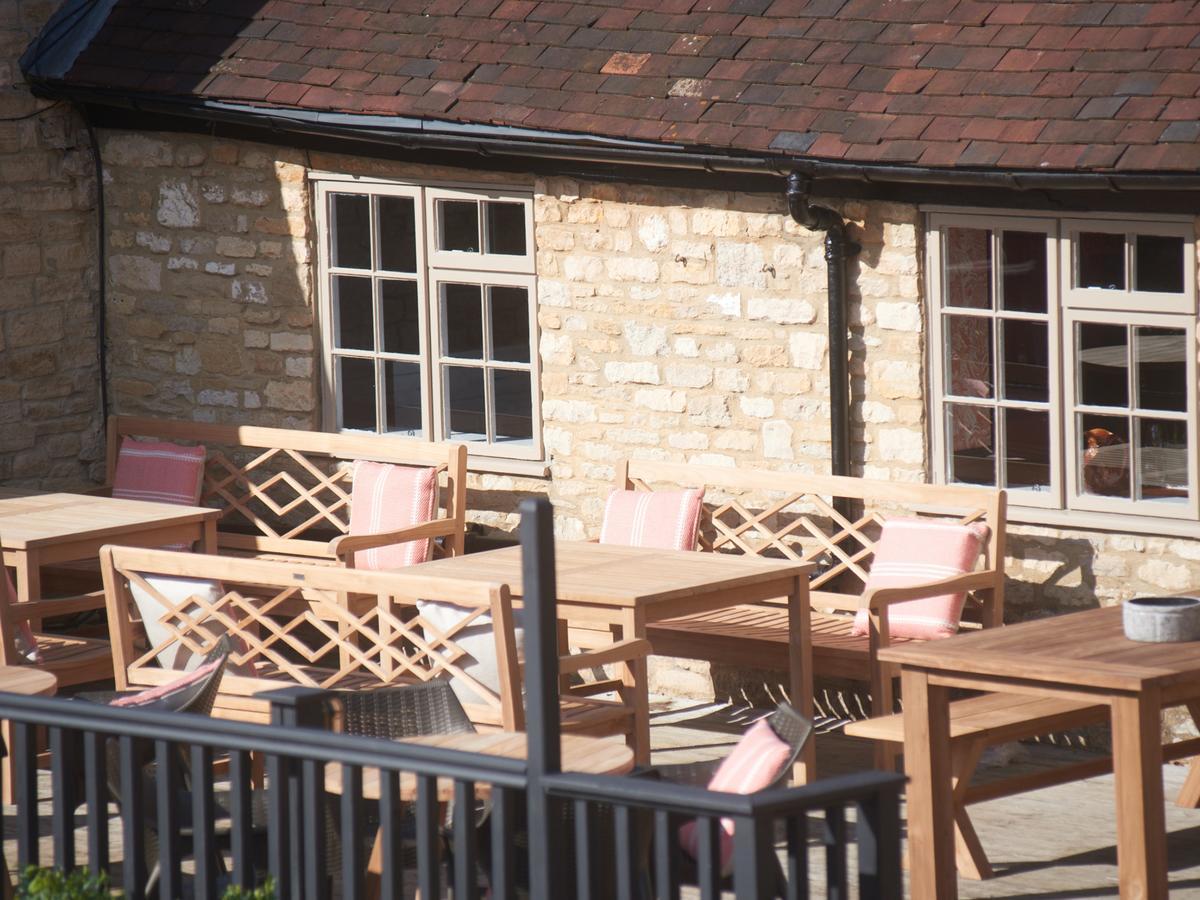 Bear And Ragged Staff 호텔 Cumnor 외부 사진